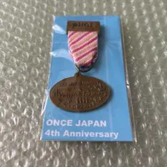 TWICE ナヨン メダルブローチ 4周年