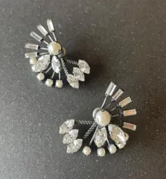 Ado ファッショナブルピアス /イヤカフ 心臓 限定商品 - メルカリ