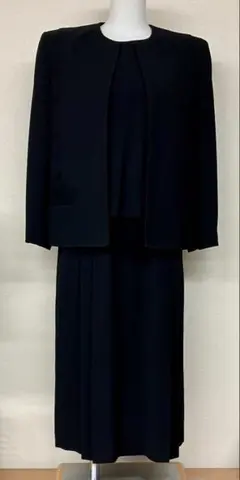 イトキン　日本製◆ブラックワンピーススーツ セット　7号◆多