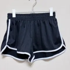 ライン ショートパンツ ブラック ストレッチ ルームウェア ヨガ【M】