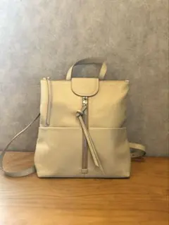 GIANNI CHIARINI ジャンニキャリーニのレザーリュックのサムネイル