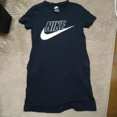 NIKE キッズ 半袖ワンピース ブラック Sサイズのサムネイル
