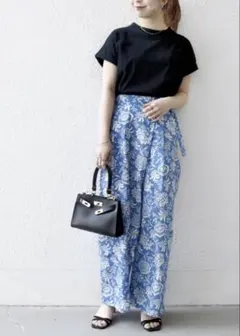 Les Olivades ボタニカル プリント ラップ セミワイド パンツ