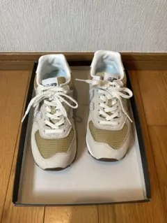 New Balance 574 ENCAPスニーカー ベージュ ゴールド