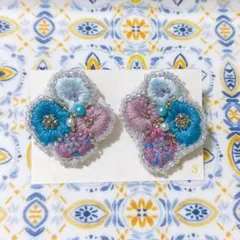 ハンドメイド 花モチーフ ピアス blue×purple