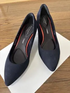 ロックポート　スエードパンプス（ネイビー）　サイズ23.5㎝