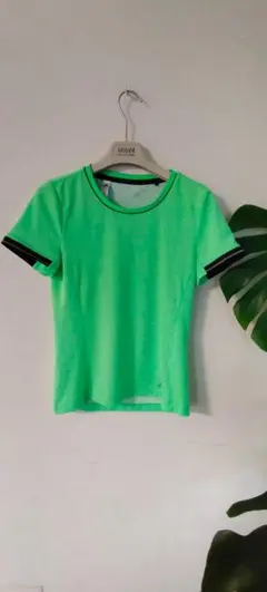 adidas レディス　 Tシャツ M