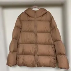 ユニクロ　ウルトラライトダウン　ブラウン　フード付き