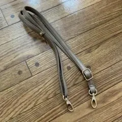 ストラップ　ベージュピンク