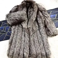 肉厚　着丈 98cm シルバーフォックス　ロングコート　リアルファー　本毛皮のサムネイル