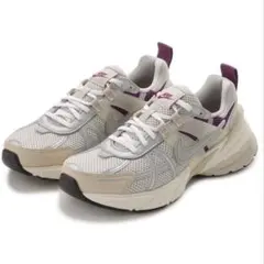 あひるさま専用未使用　W NIKE V2K RUN HF4305-072