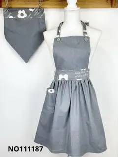 グレーのお洒落なハンドメイド子供エプロンと三角巾のセット