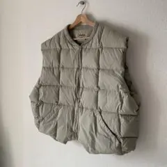 Cabela's キルティングダウンベスト
