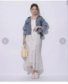 美品 アプワイザー　リボン刺繍レーススカート