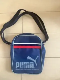 PUMA プーマ　肩掛け　ショルダーバッグ　ビンテージ　紺色のサムネイル
