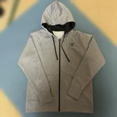【お値下げ中】Champion パーカー（L）グレー