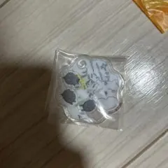 ちいかわ　キーホルダー　きゃらシャカチャームグミ