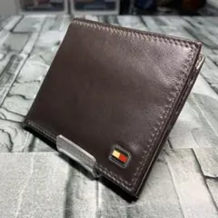 美品TOMMY HILFIGER フィルフィガー　二つ折り札入れレザー　ブラウン