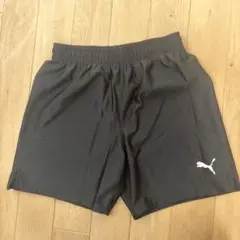 PUMA ブラック ハーフパンツ　150