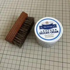 エム・モゥブレィ 靴 革小物用 栄養・保革クリーム ソフトレザー対応 ブラシ付き