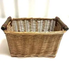ラタン　天然素材　バスケット　カゴ　籠　ベージュ　ブラウン　レトロ　アンティーク