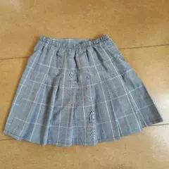 子供服 スカート グレー 140cm トップバリュ　チェック柄 インナーパンツのサムネイル