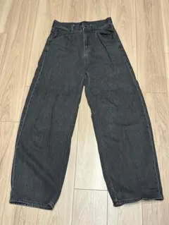 UNIQLO ユニクロ　バギーカーブジーンズ　黒　ブラック