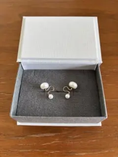 Phoebe パールイヤリング