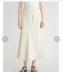 Mila Owen ハリ感ナローマーメイドスカート マシーンウォッシャブル