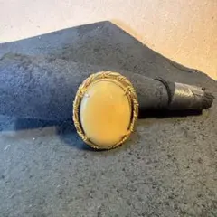 【美品】ヴィンテージ/シェルカメオのブローチ