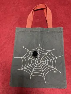 クモの巣刺繍手提げ袋 グレー