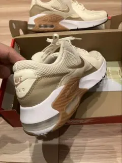 WMNS NIKE AIR MAX EXCEE 6.5 ベージュ