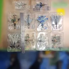 戦闘機 ミニチュアモデル 10機セット (未使用)のサムネイル