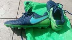 Nike ティエンポ サッカーシューズ ネイビー/グリーン 収納袋付き