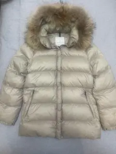 ま*)様 MONCLER ベージュ ダウンジャケット
