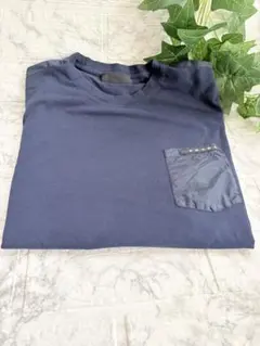PRADA ネイビー Tシャツのサムネイル