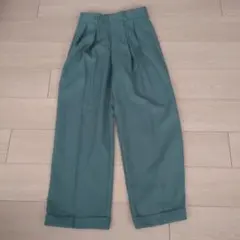 GUタックパンツ　レディースSサイズ