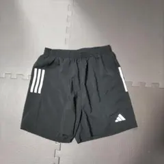 adidas ランニング用ショートパンツLサイズ　新品未使用タグなし