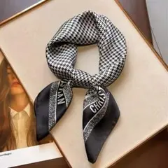 【大人気】スカーフ 千鳥柄 モノトーン ブランド風 高級 ブラック ホワイト