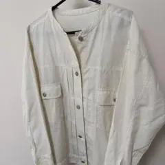 ホワイト ボタン付き長袖シャツ a.v.v レディース