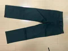 ダークグリーン チノパン