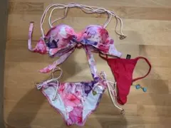 Rady 花柄ビキニ セパレート水着 ポーチ付きのサムネイル