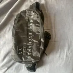 ARMANI EXCHANGE ブラックショルダーバッグのサムネイル