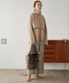 未使用 manipuri マニプリ リバーシブルレオパードダウンストール