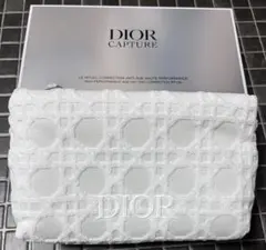 Dior】ディオール 2026 スノー エッセンス コフレ (限定品) - メルカリ