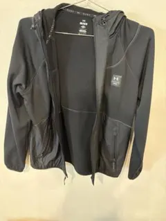 Under Armour RUSH ブラックジャケット MD