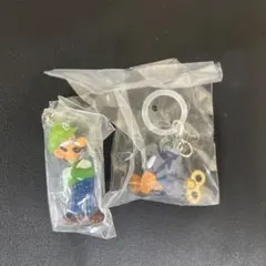 220 スーパーマリオ　めじるしアクセサリー　ボムへい　ルイージ