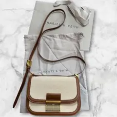 CHARLES & KEITH ショルダーバッグ ベージュ/ブラウン