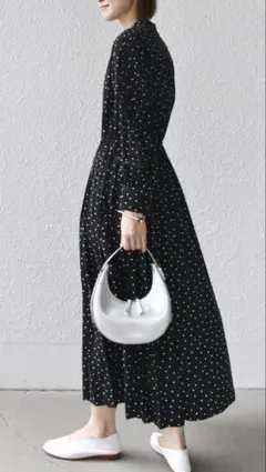 SHIPS <手洗い可能>ドット 花柄バンドカラー サイドプリーツワンピース