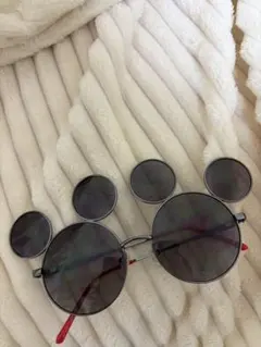 ミッキー型サングラス